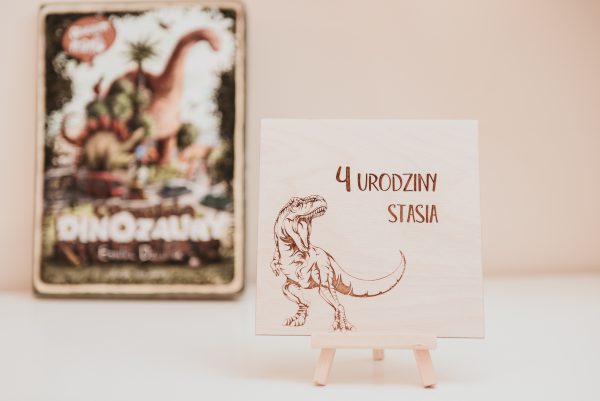 Kartka urodzinowa z dinozaurem