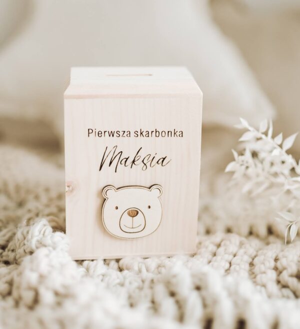 Skarbonka drewniana z miesiem
